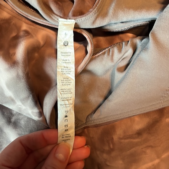 Long waist length tank top - Picture 2 of 3